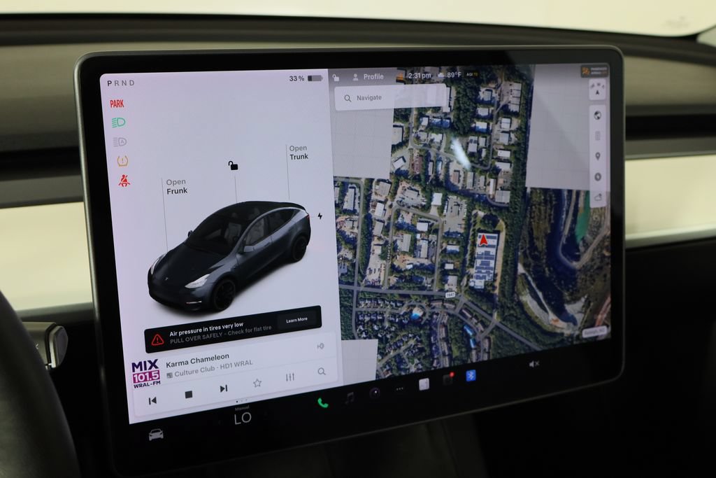 Used 2021 Tesla Model Y Long Range AWD/4WD image 39