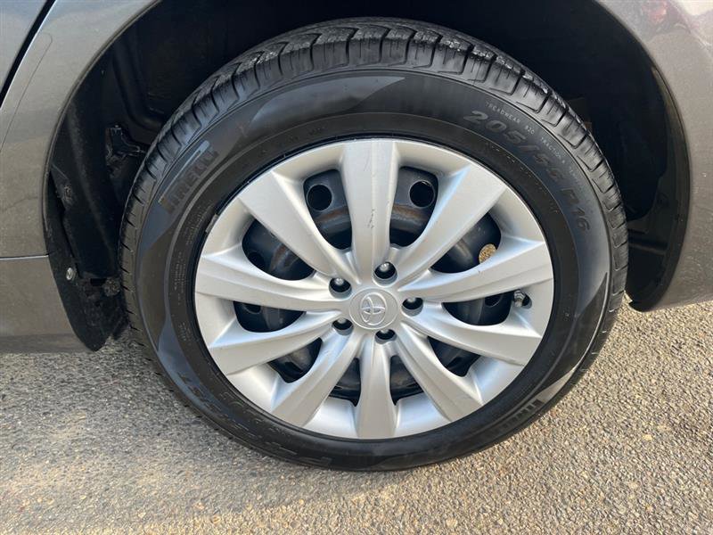 Used 2012 Toyota Corolla image 7