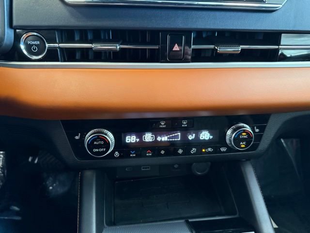 Used 2023 Mitsubishi Outlander SEL image 15