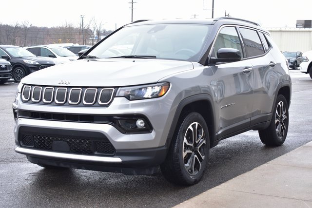 Used 2022 Jeep Compass Limited image 12