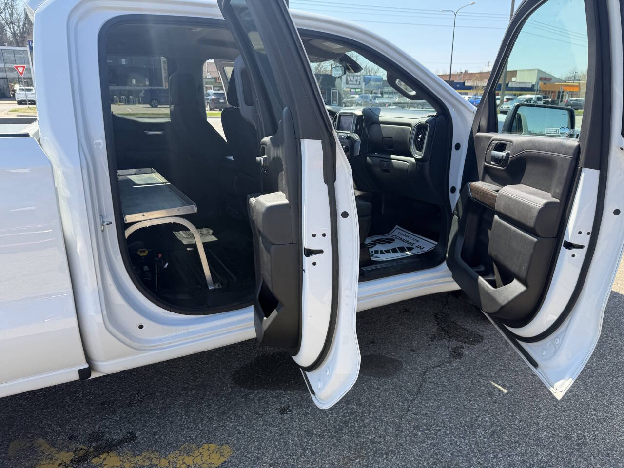 Used 2021 Chevrolet Silverado 1500 LT w/ Safety Package II AWD/4WD image 20