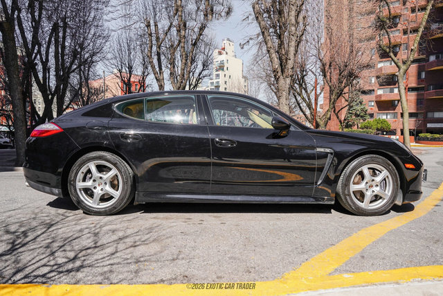 Used 2012 Porsche Panamera 4 image 9