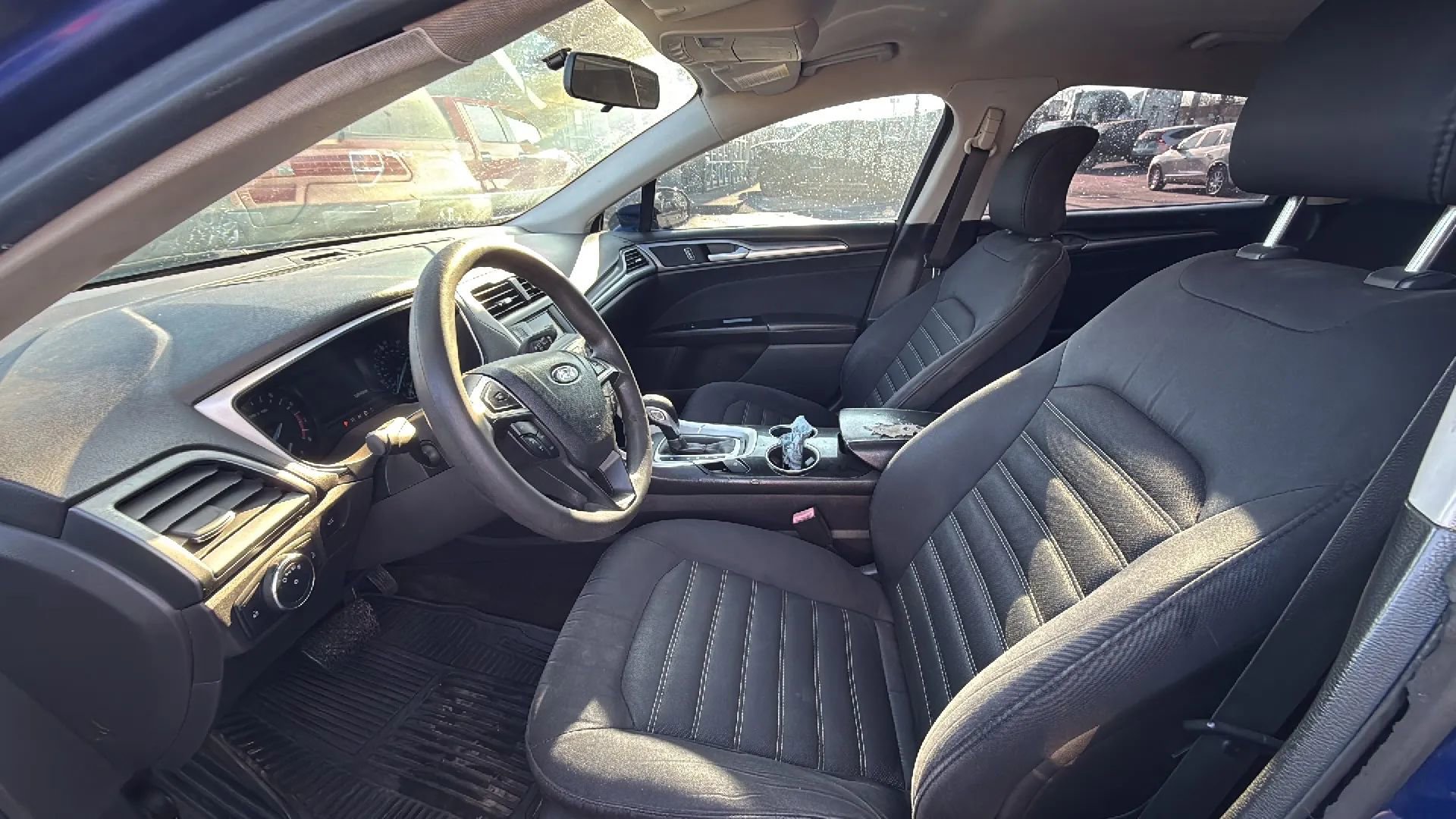 Used 2015 Ford Fusion SE image 10