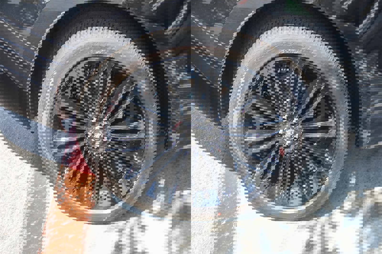 New 2026 Land Rover Range Rover Velar Dynamic SE image 8