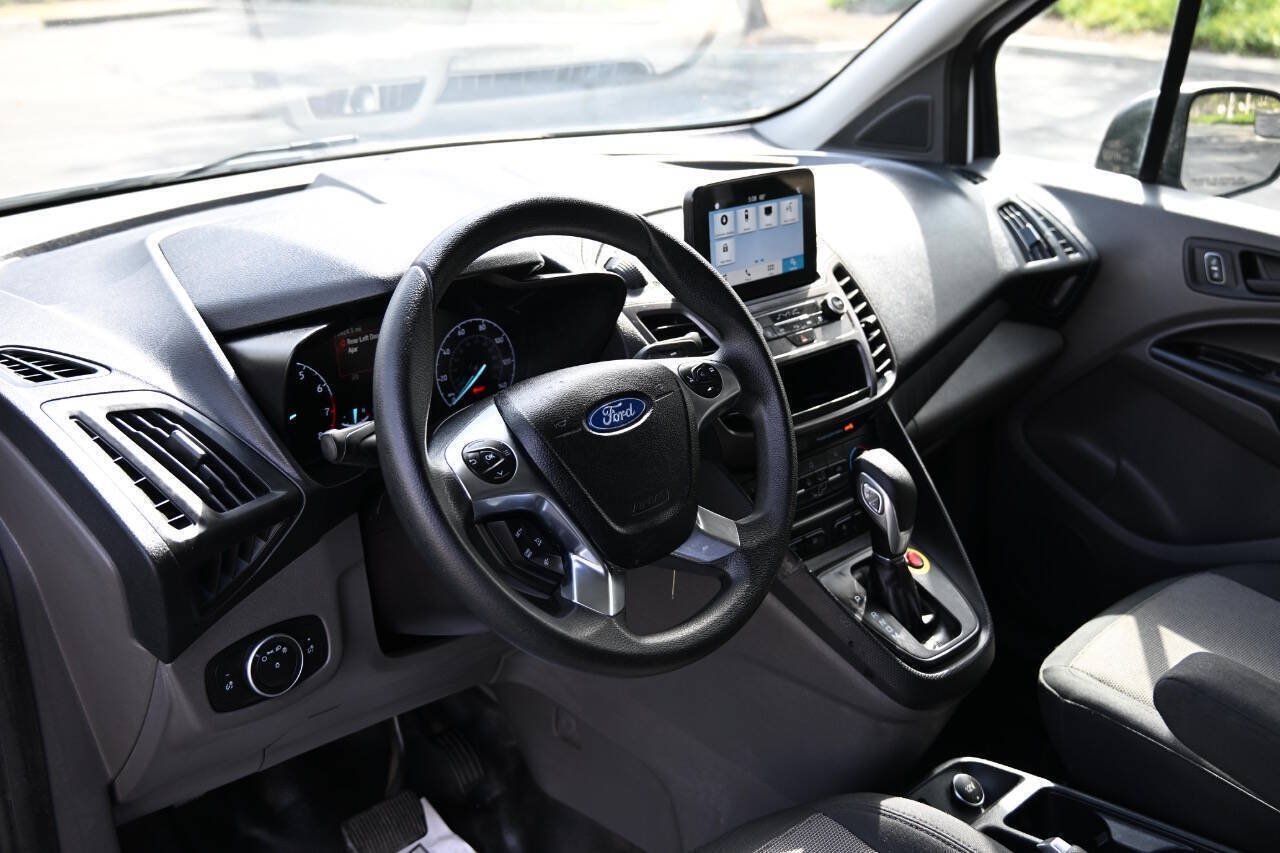 Used 2020 Ford Transit Connect XL FWD image 17