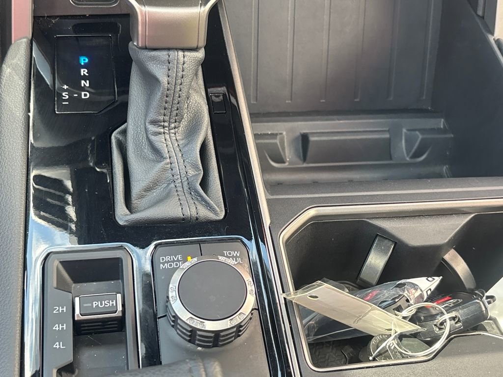 Used 2025 Toyota Tundra Limited image 16