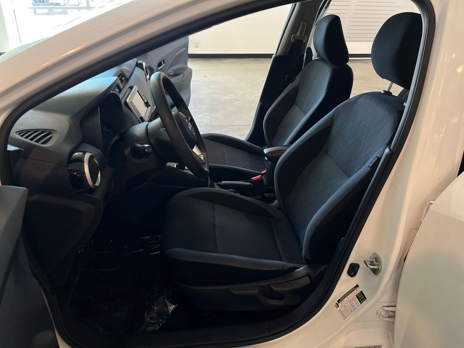 Used 2025 Nissan Versa SV image 25