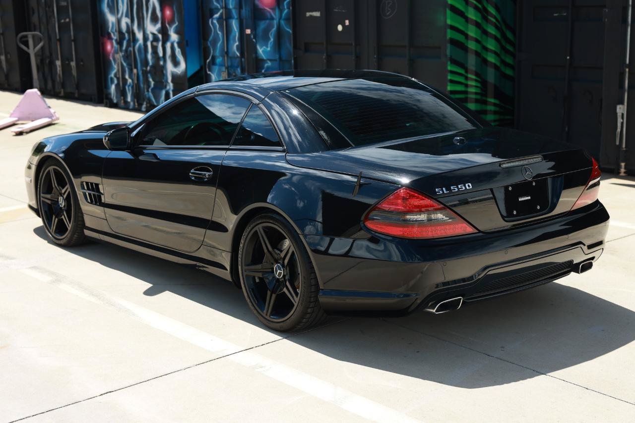 Used 2009 Mercedes-Benz SL 550 w/ Premium I Pkg image 5