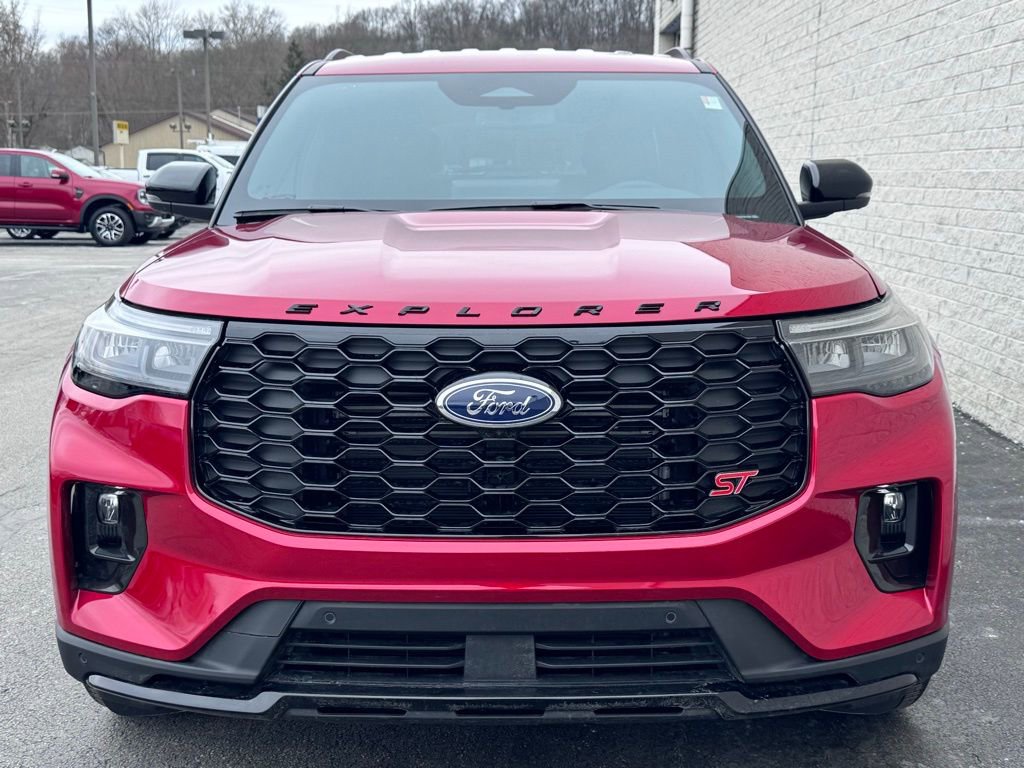 New 2026 Ford Explorer ST image 3