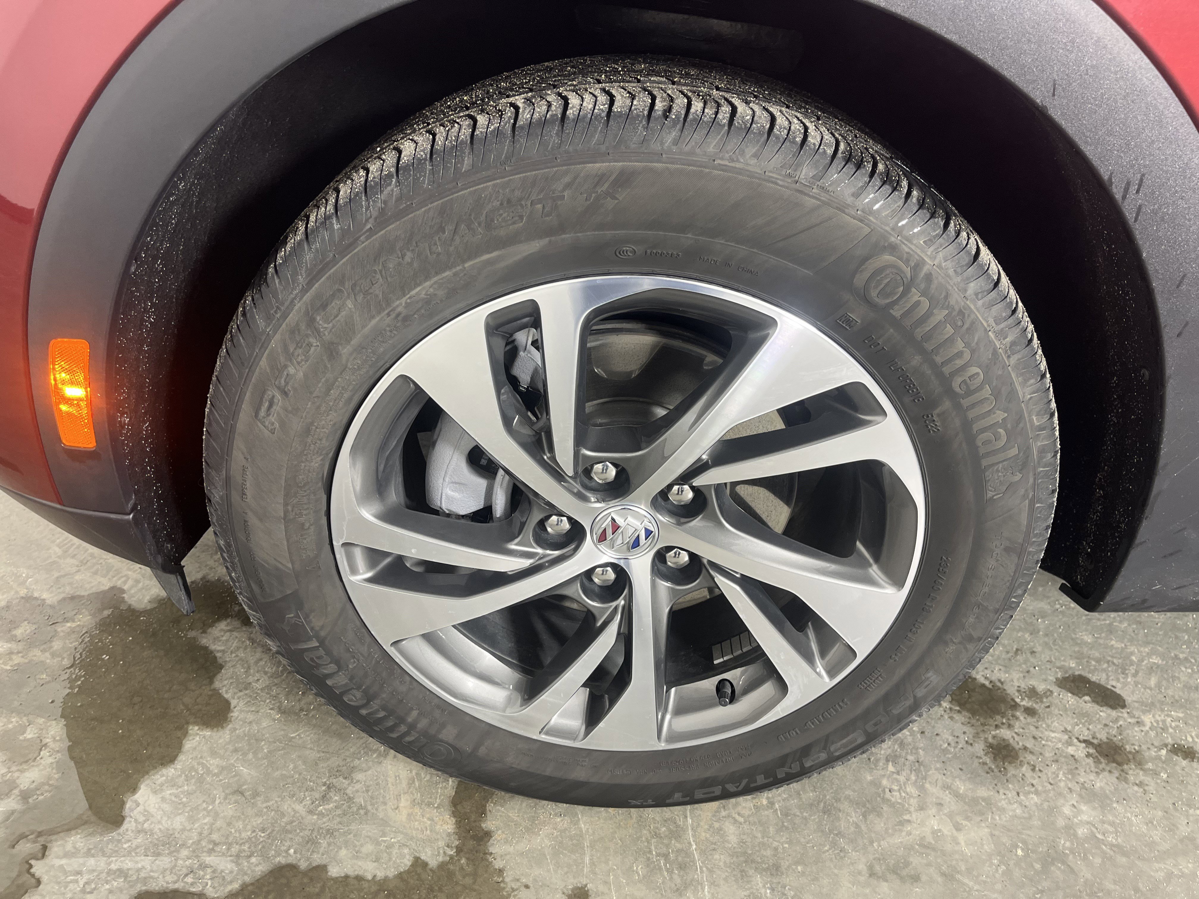 Used 2023 Buick Envision Essence image 24