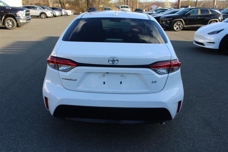 Used 2024 Toyota Corolla LE image 6