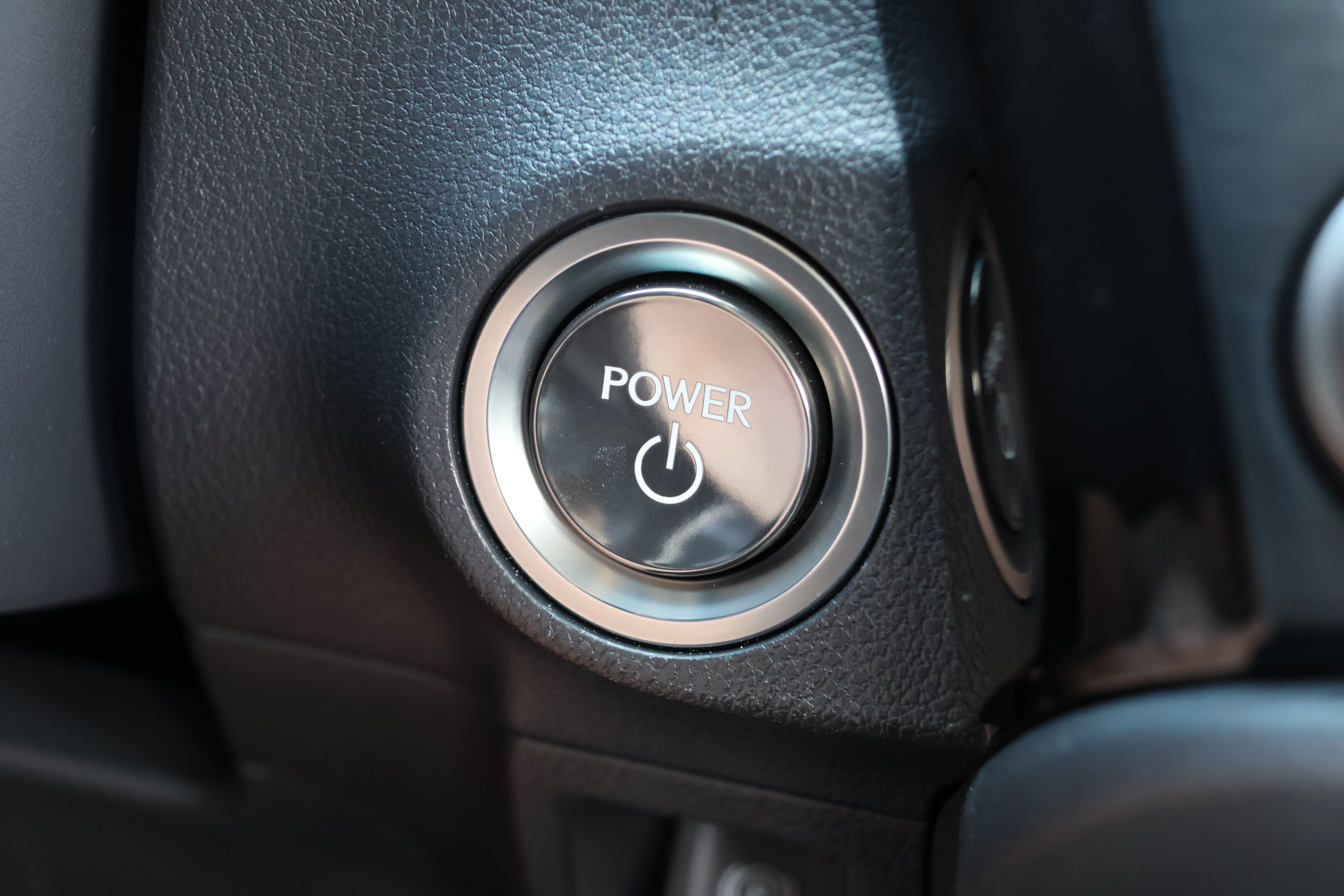 Used 2025 Lexus ES 300h w/ Premium Package FWD image 26