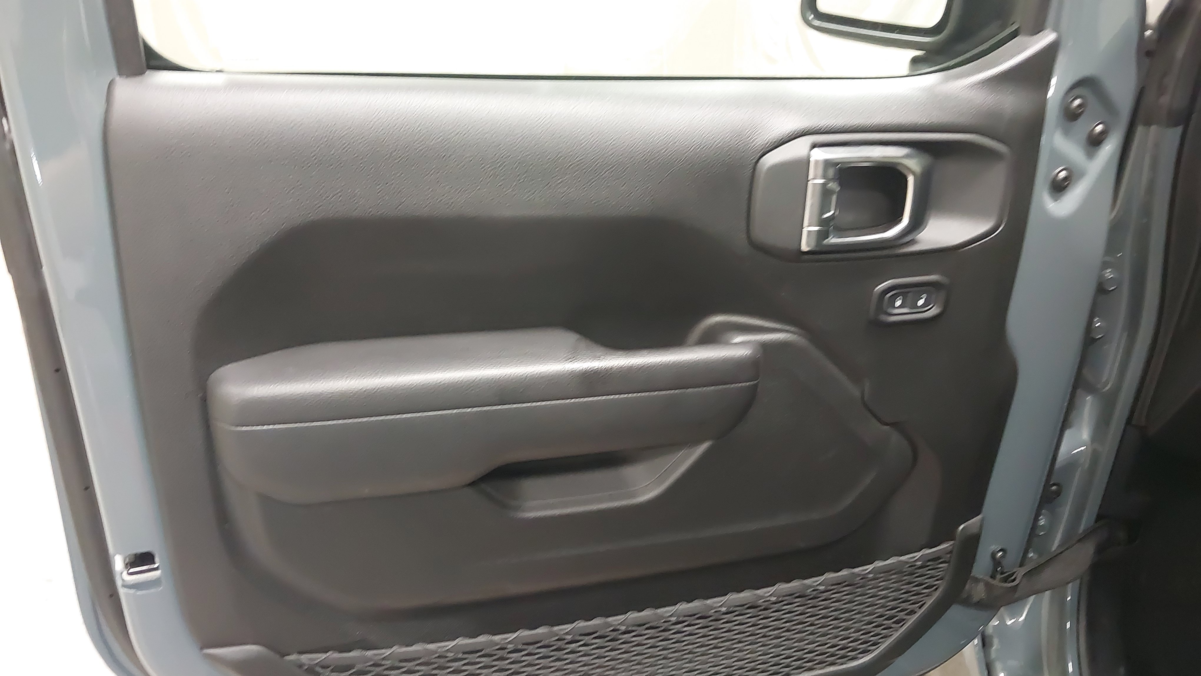 Used 2025 Jeep Gladiator Sport AWD/4WD image 23