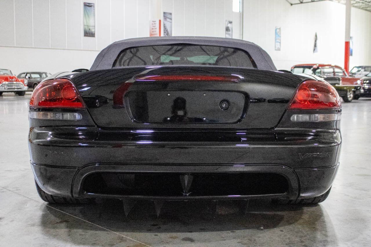 Used 2003 Dodge Viper SRT-10 image 15