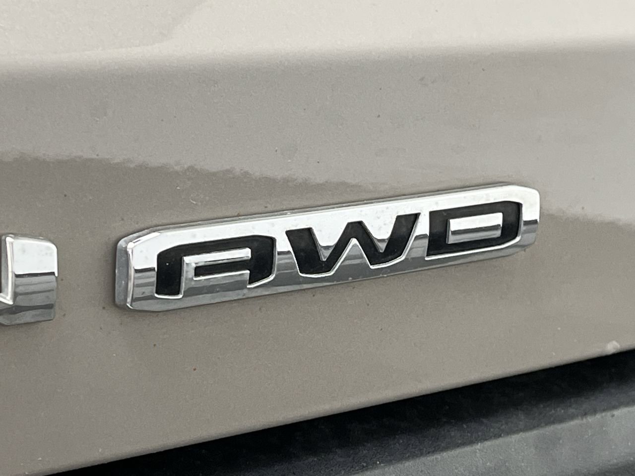 Certified 2025 GMC Terrain Elevation AWD/4WD image 29