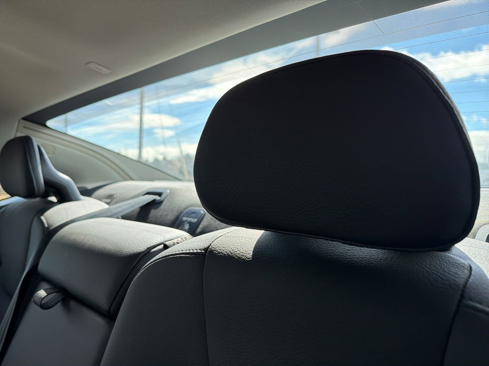 Certified 2025 Volvo S90 B6 Plus w/ Protection Package Premier image 27