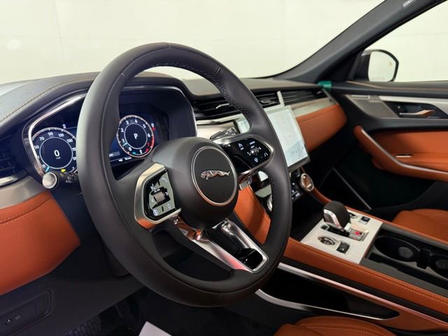 New 2026 Jaguar F-PACE R-Dynamic S image 16