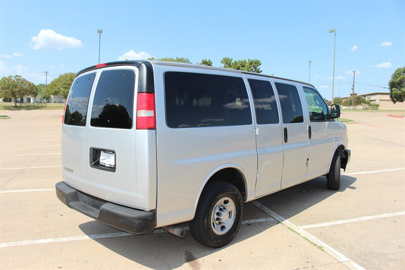 Used 2019 Chevrolet Express 2500 LS w/ Driver Convenience Package RWD image 5