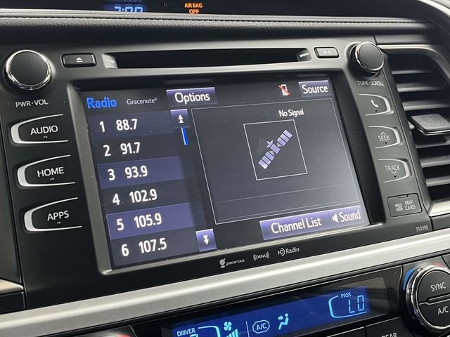 Used 2019 Toyota Highlander SE AWD/4WD image 33