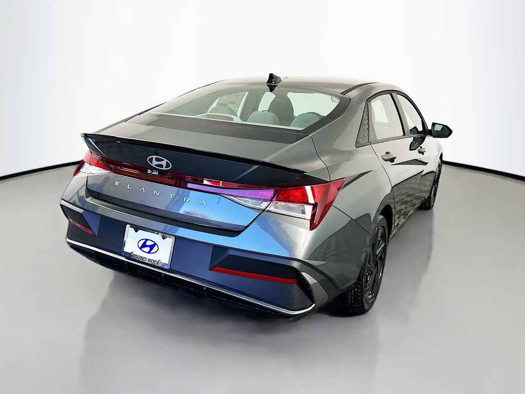 New 2026 Hyundai Elantra Sport image 5