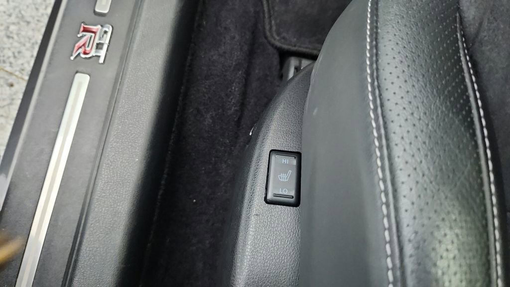 Used 2019 Nissan GT-R AWD/4WD image 33