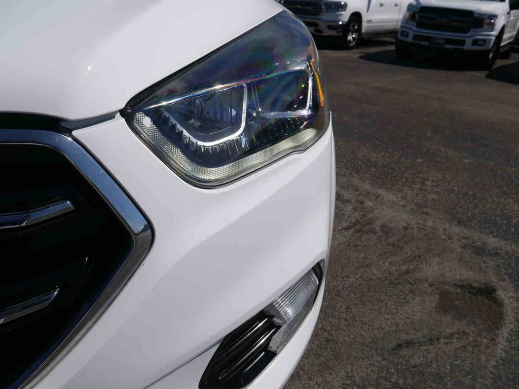 Used 2019 Ford Escape SE image 21
