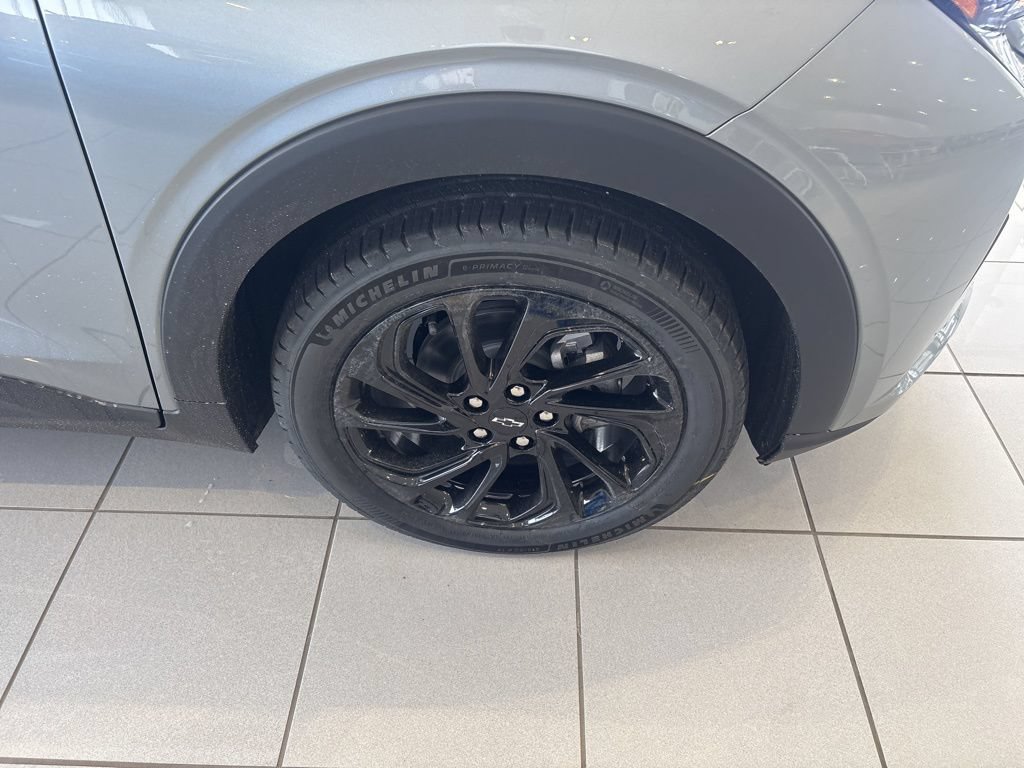 New 2027 Chevrolet Bolt RS FWD image 49