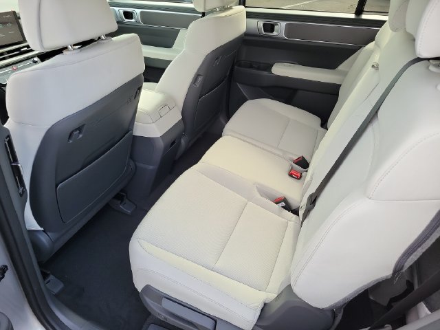 New 2026 Hyundai Santa Fe SE FWD image 19