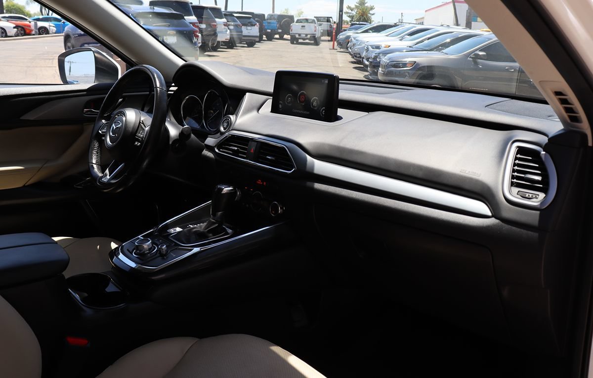 Used 2018 MAZDA CX-9 Touring w/ Touring Premium Package FWD image 39