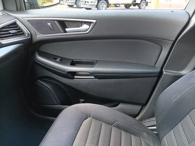 Used 2016 Ford Edge SEL AWD/4WD image 12