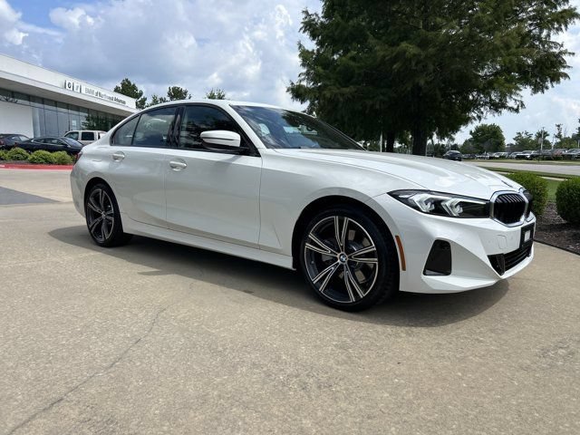 Used 2023 BMW 330i xDrive Sedan w/ Premium Package AWD/4WD image 6