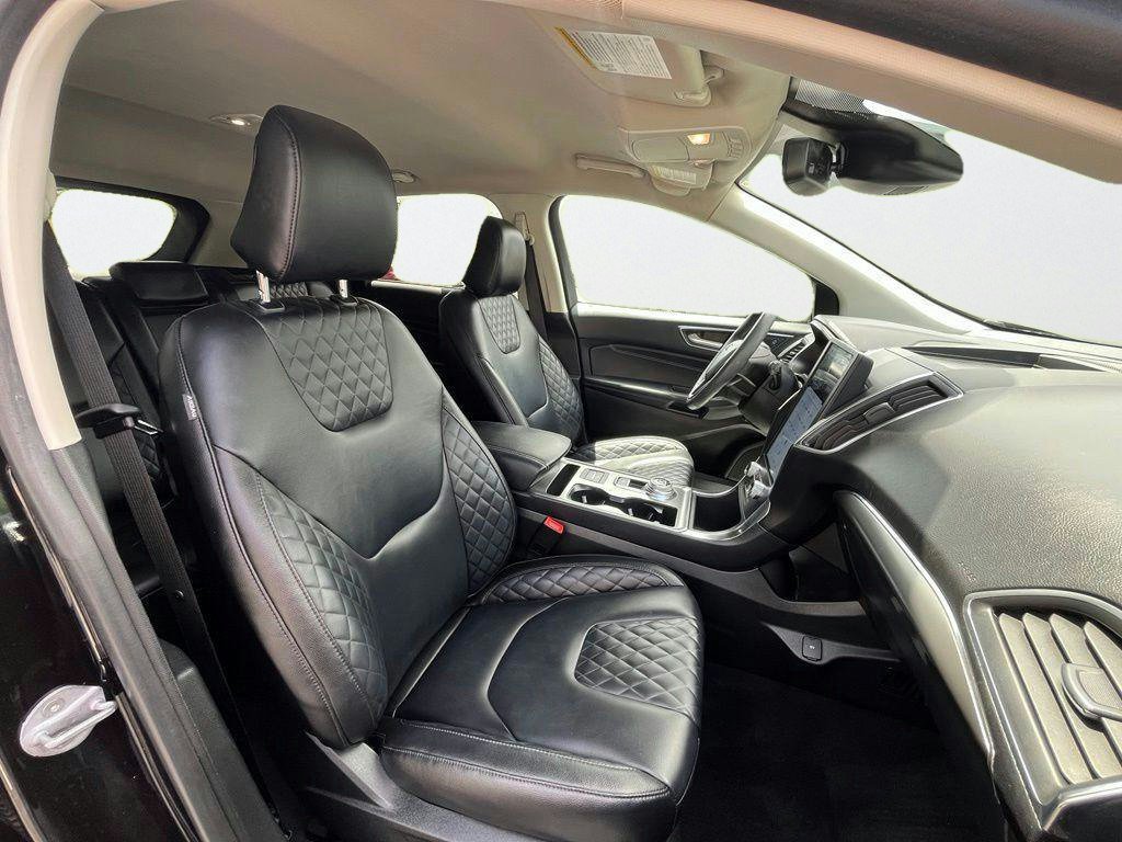 Used 2023 Ford Edge Titanium w/ Cargo Accessory Package AWD/4WD image 12
