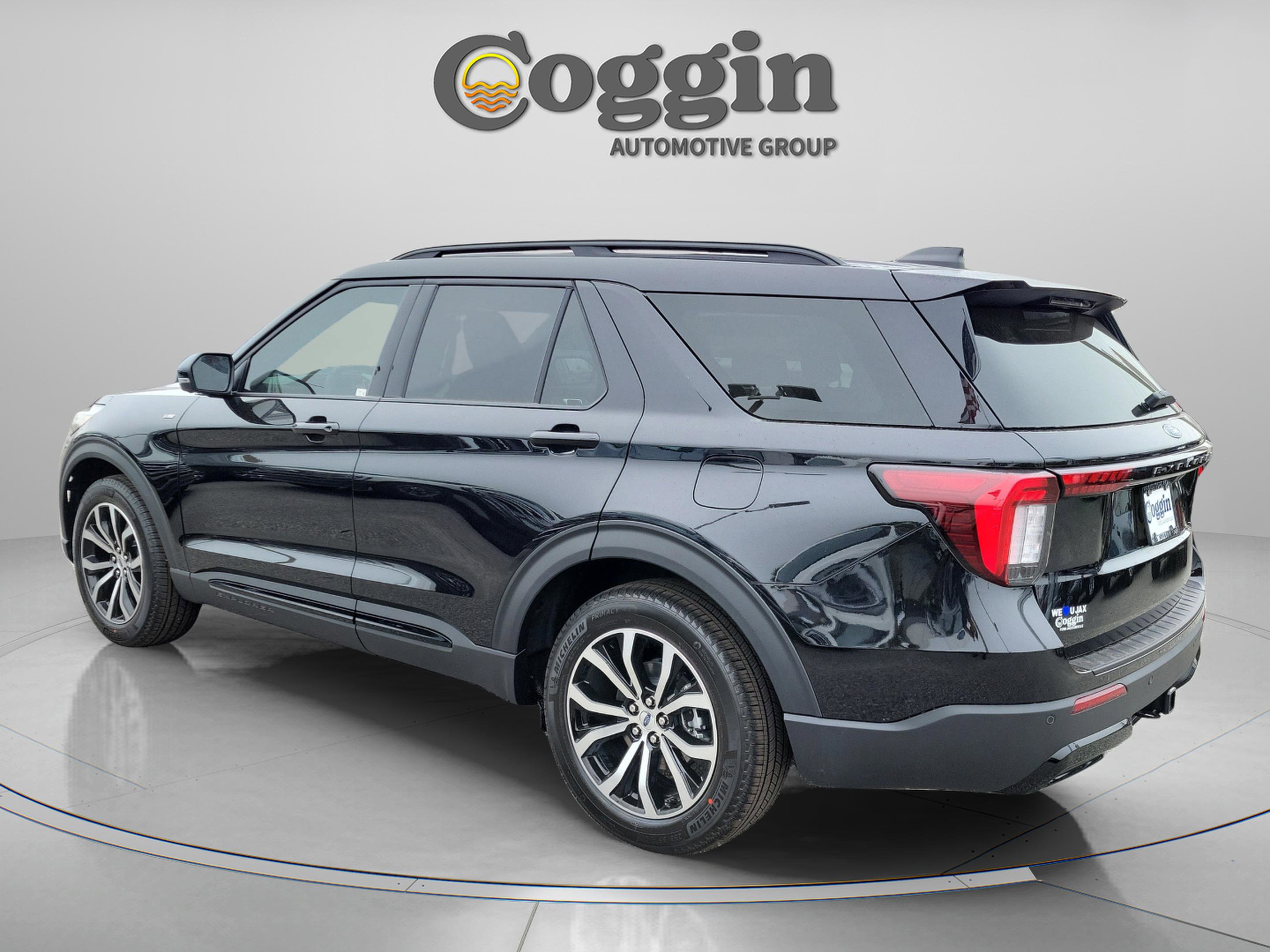 New 2026 Ford Explorer ST-Line image 4