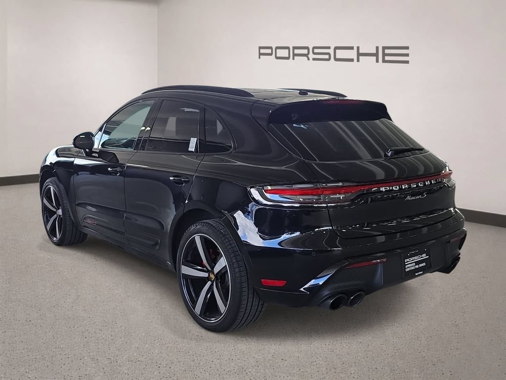 Certified 2025 Porsche Macan S AWD/4WD image 3