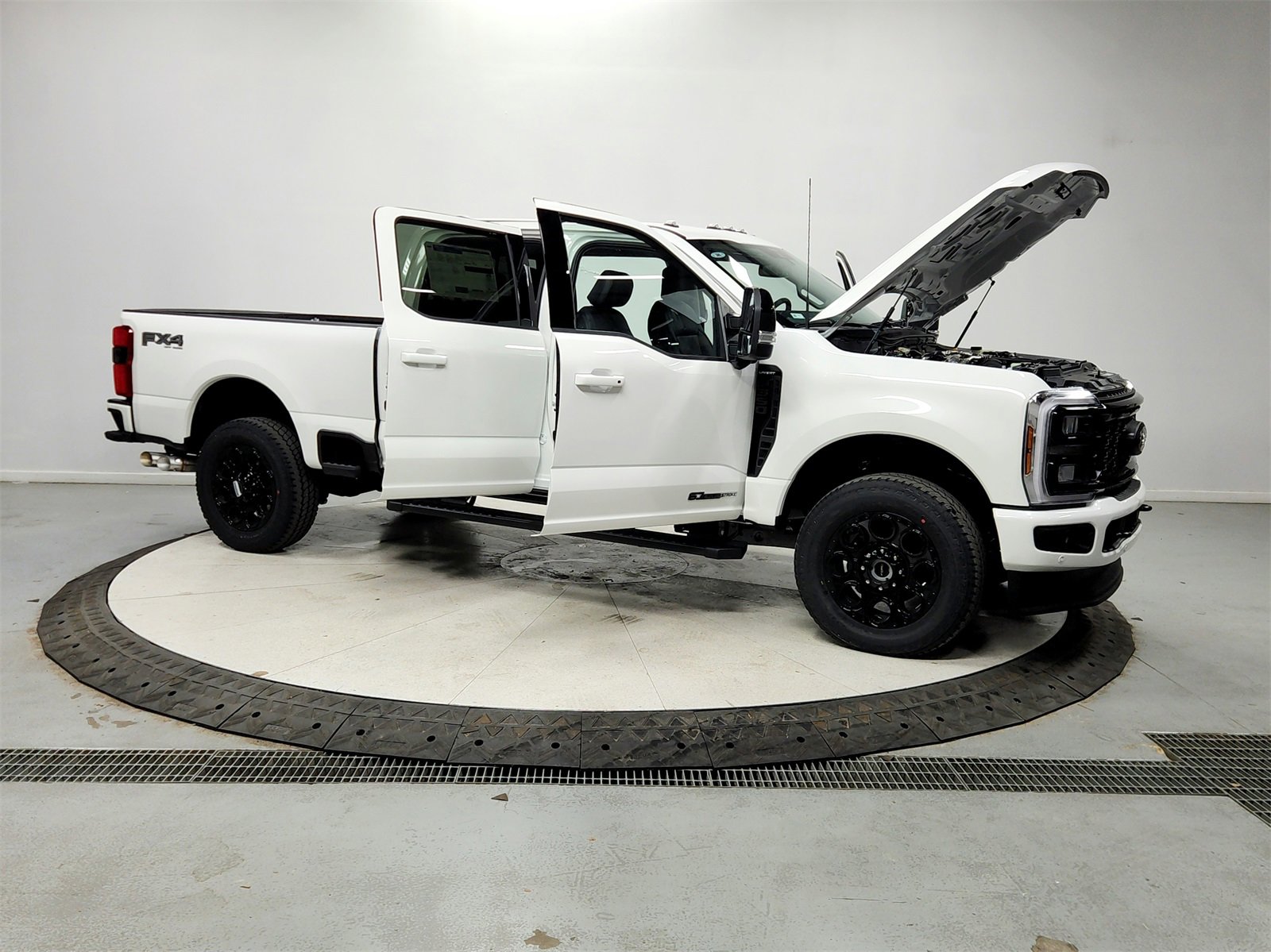 New 2026 Ford F350 Lariat w/ Black Appearance Package image 9