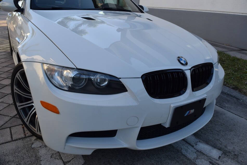 Used 2011 BMW M3 Convertible RWD image 10