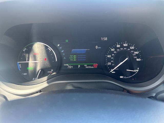 Used 2025 Toyota Sienna LE FWD image 19