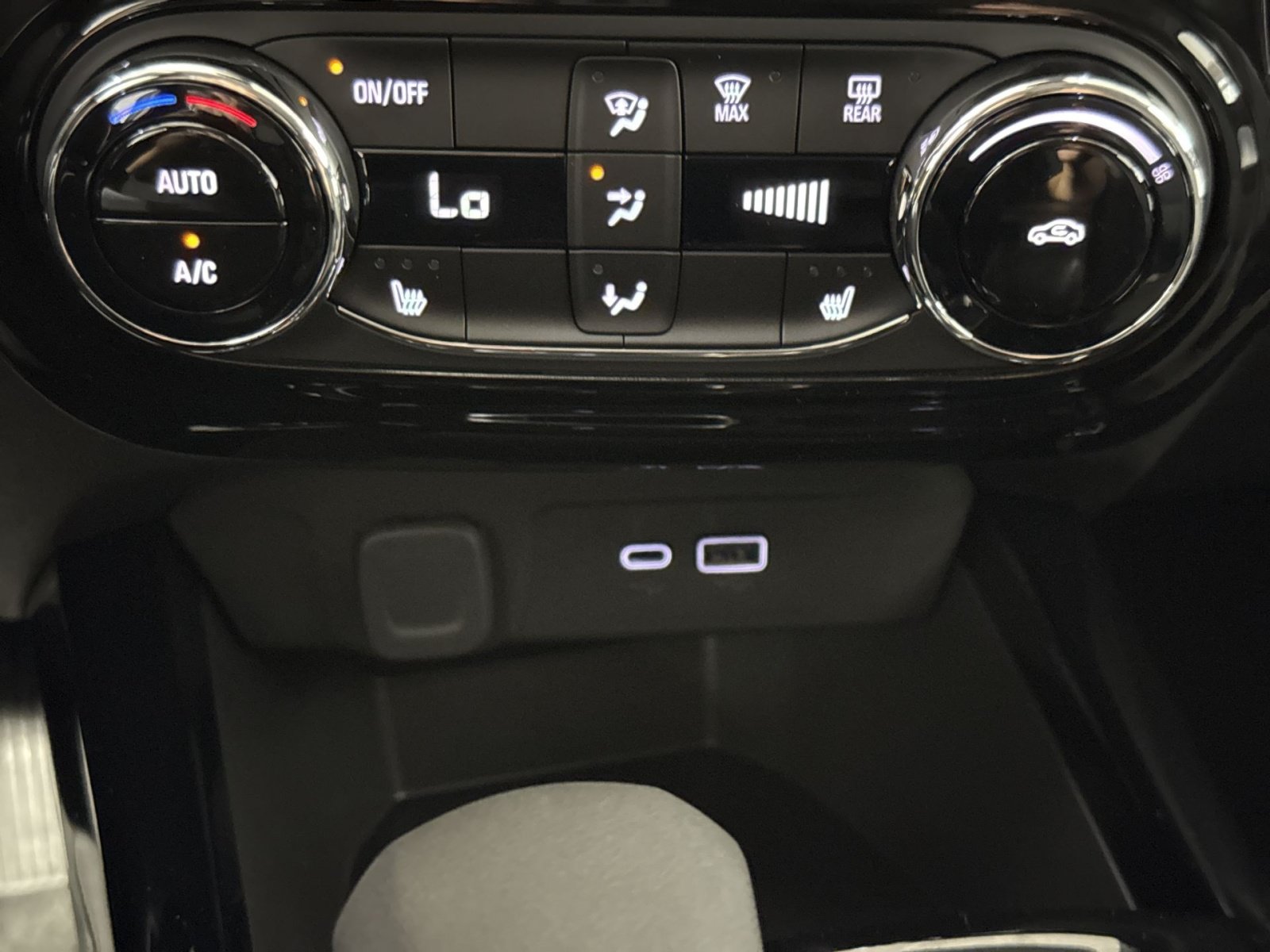 New 2026 Chevrolet Trax LT w/ Driver Confidence Package FWD image 26
