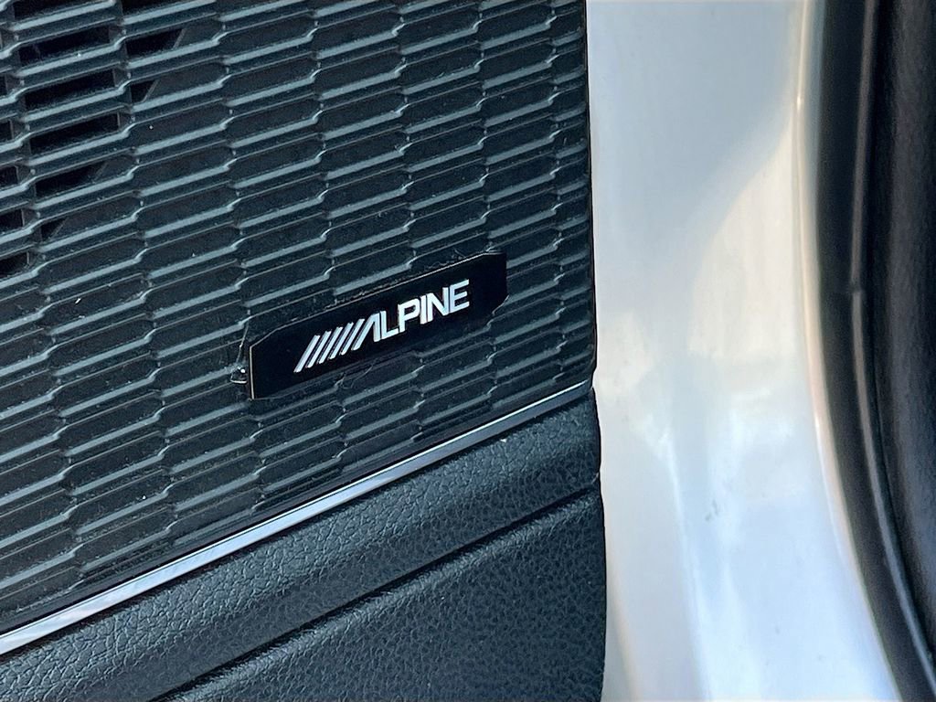 Certified 2025 Jeep Grand Cherokee Overland w/ Adv Protech Group III image 19