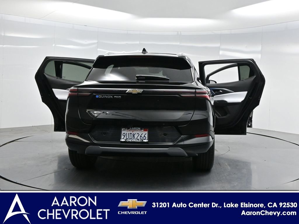 New 2025 Chevrolet Equinox EV LT w/ Convenience Package image 39