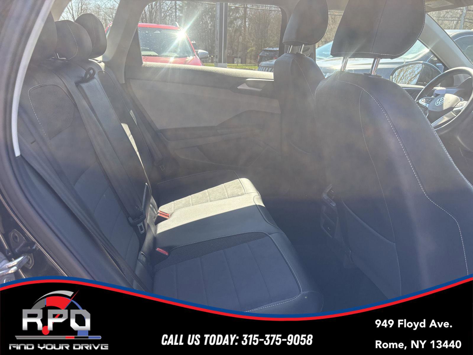 Used 2023 Volkswagen Taos SE image 29