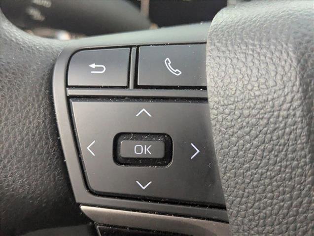 Used 2025 Toyota Camry LE image 13