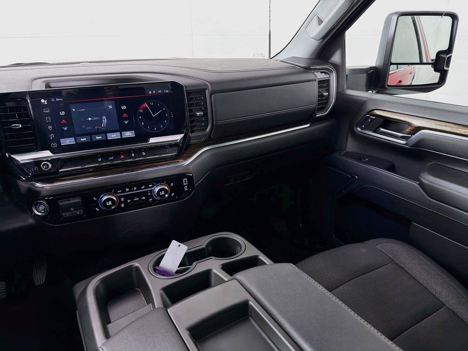 Used 2024 GMC Sierra 2500 SLE w/ SLE Value Package; AWD/4WD image 28