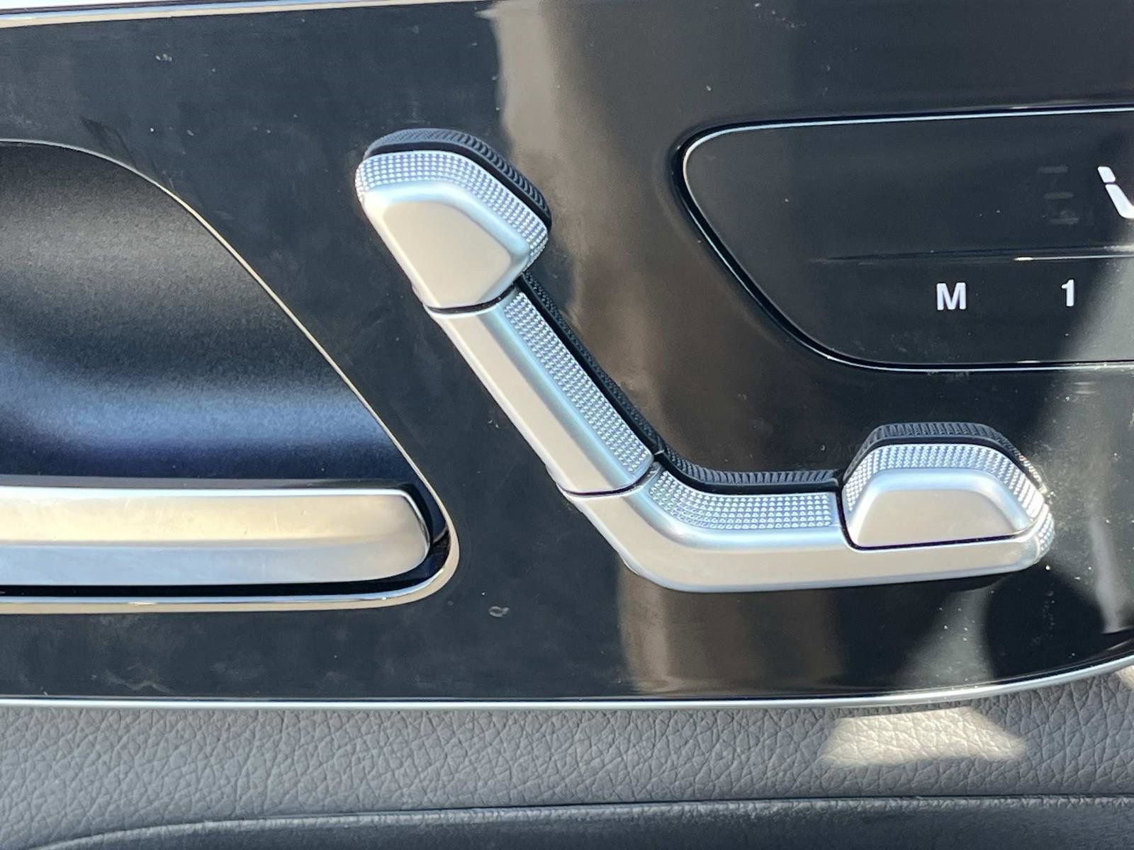 Certified 2025 Mercedes-Benz GLC 300 GLC 300 image 19