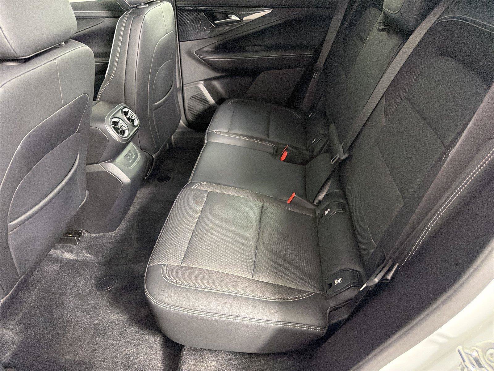Used 2024 Chevrolet Blazer EV LT AWD/4WD image 19