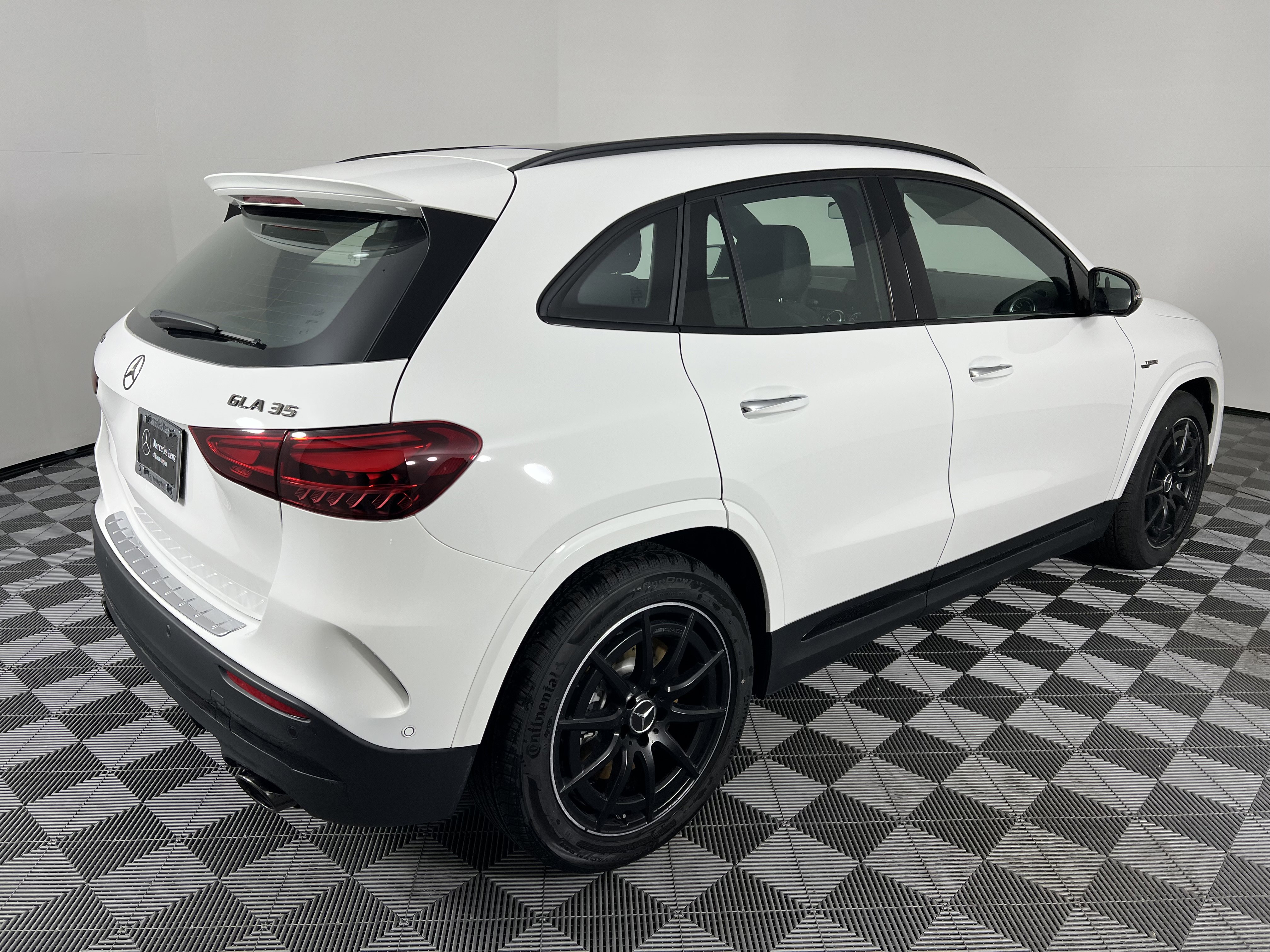 New 2025 Mercedes-Benz GLA 35 AMG 4MATIC image 13