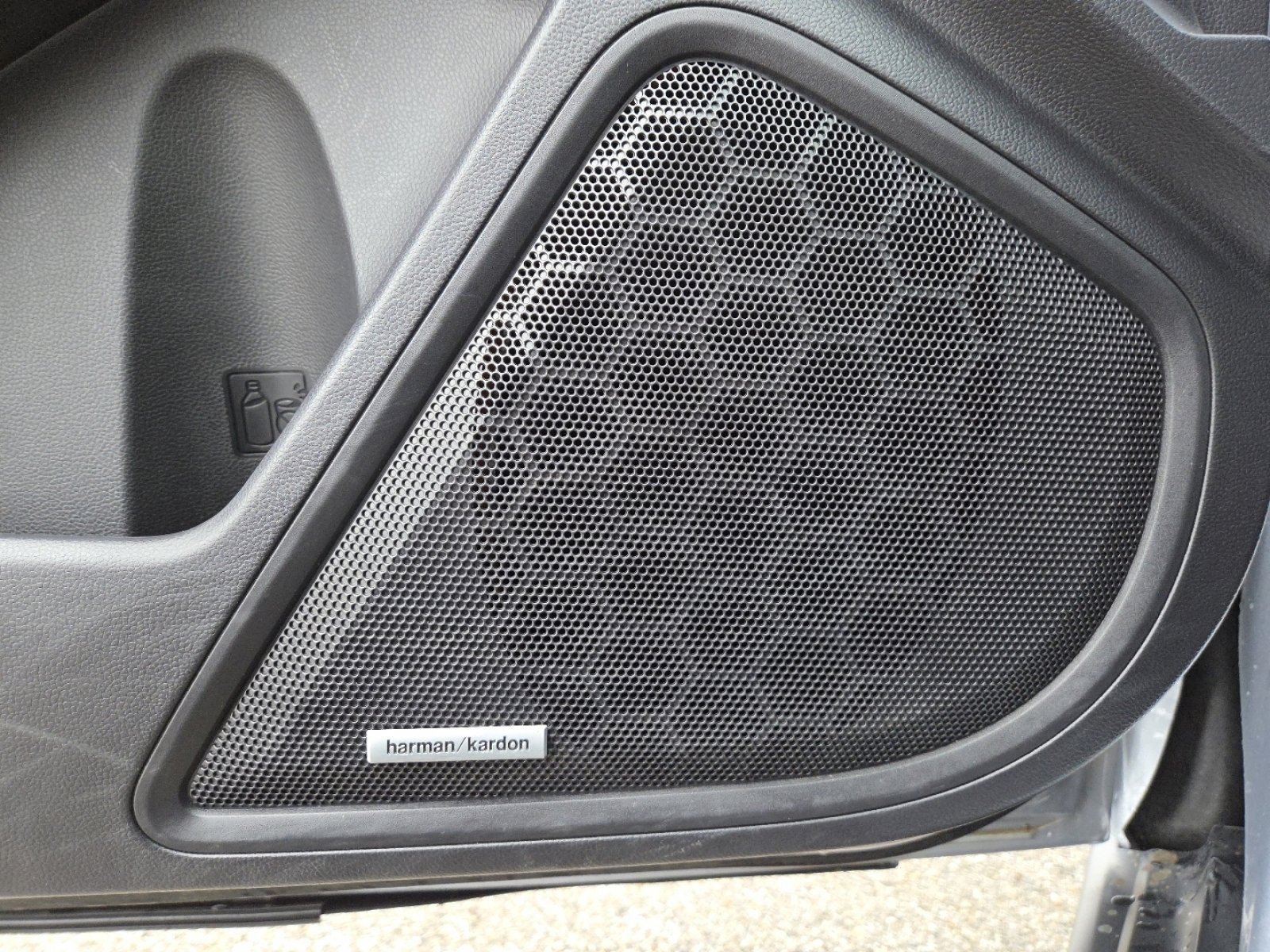 Used 2025 Subaru Outback Onyx Edition image 10