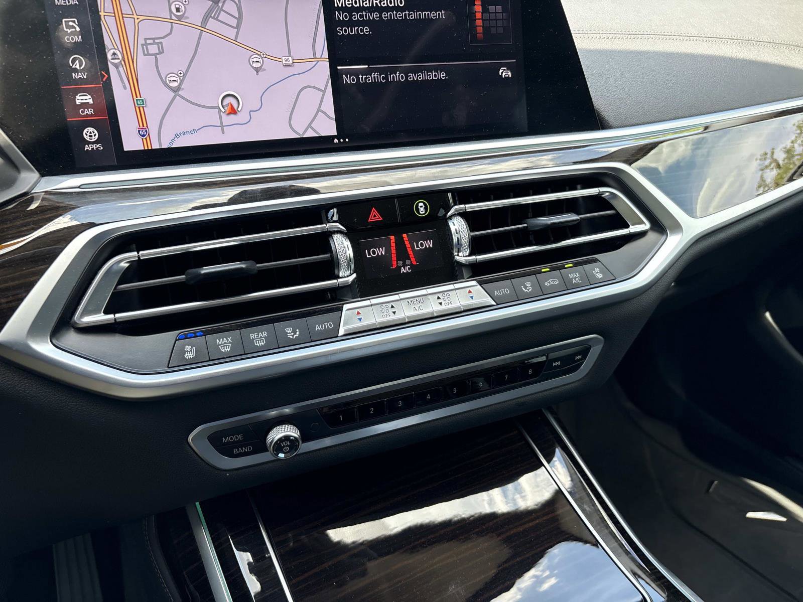 Used 2019 BMW X7 xDrive40i w/ Premium Package AWD/4WD image 28