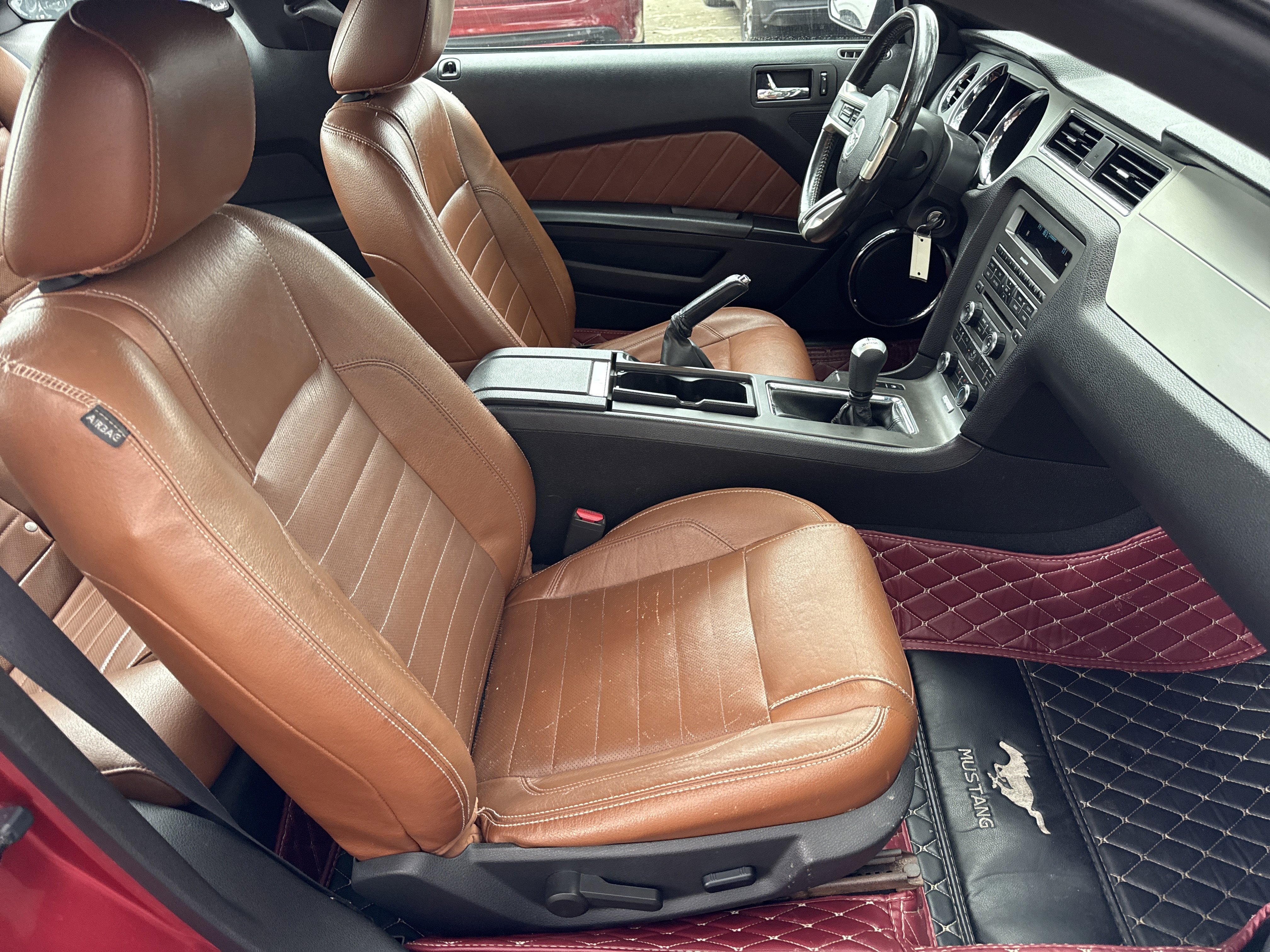Used 2010 Ford Mustang GT image 22