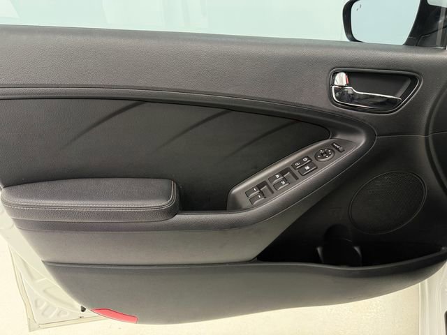 Used 2017 Kia Forte S w/ S Technology Package image 30